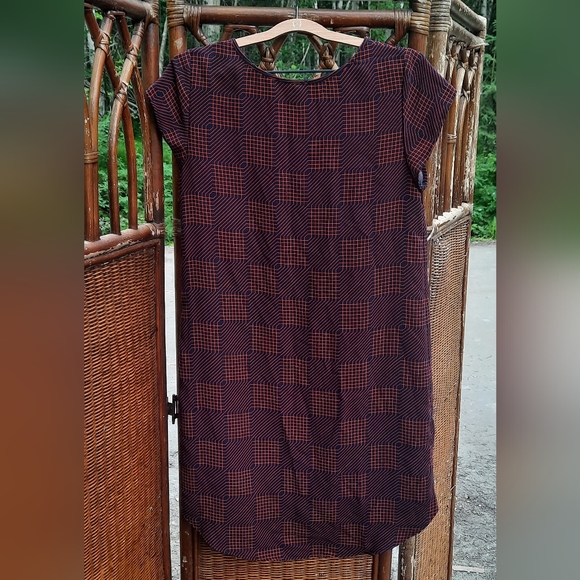 🍀3/15 Short Sleeve Midi Dress - Picture 2 of 5